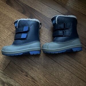 Cat & Jack Navy and Gray Kids Snow Boots
